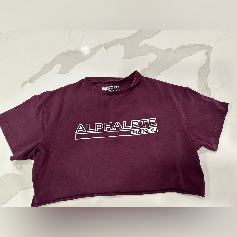 Alphalete Croptop - size S